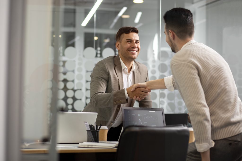 Understanding different types of onboarding will help both you and your employee. 